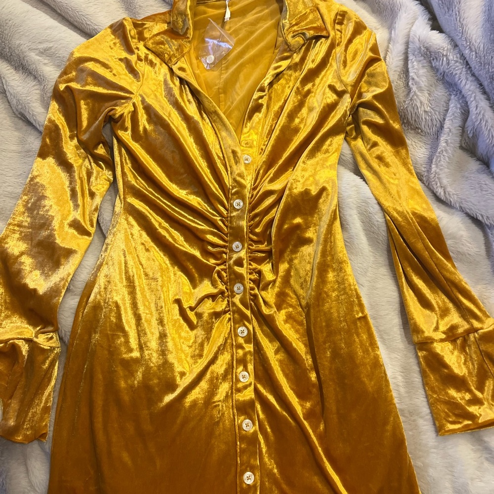 Free people velvet dress Sold✔️